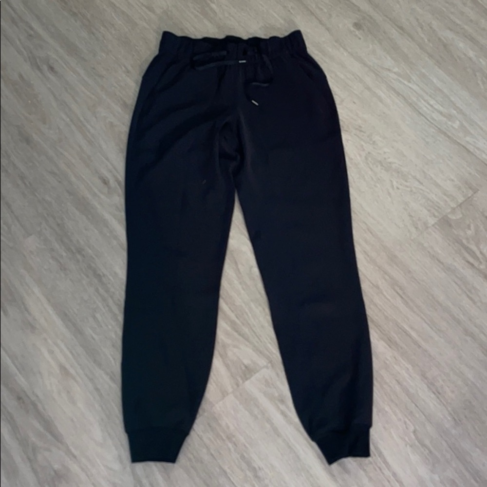 lululemon joggers